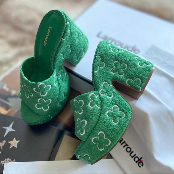 Larroudé Margot Wedge Heels - Picture 6 of 14